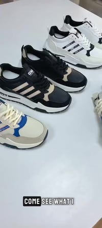 أحذية رجالية • ٢٠٠٠زوج • مقاسات ٤٠-٤٤