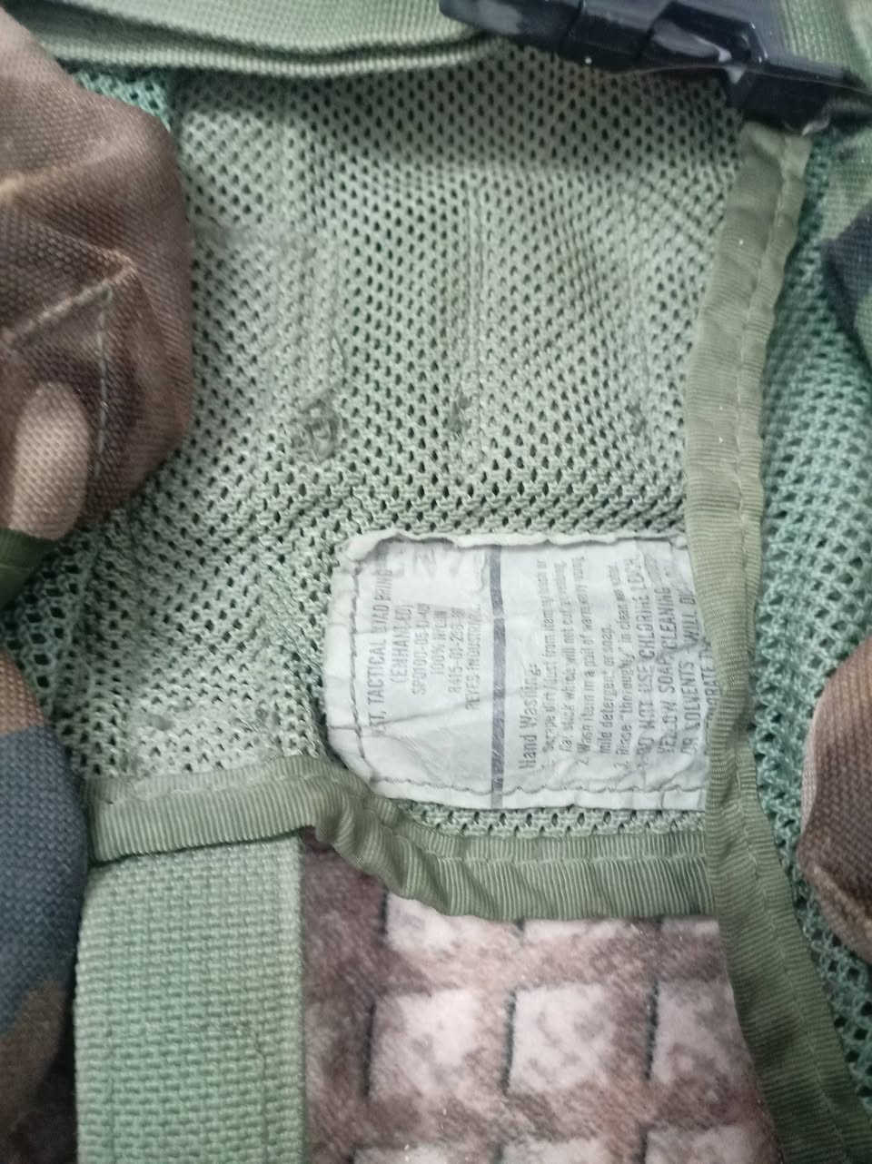 السلام عليكم جعب امريكيه مع نطاق شركه بلاك هوك مع مشلح أمريكي اصلي للبيع مكاني بغداد هاذه رقمي ***********
