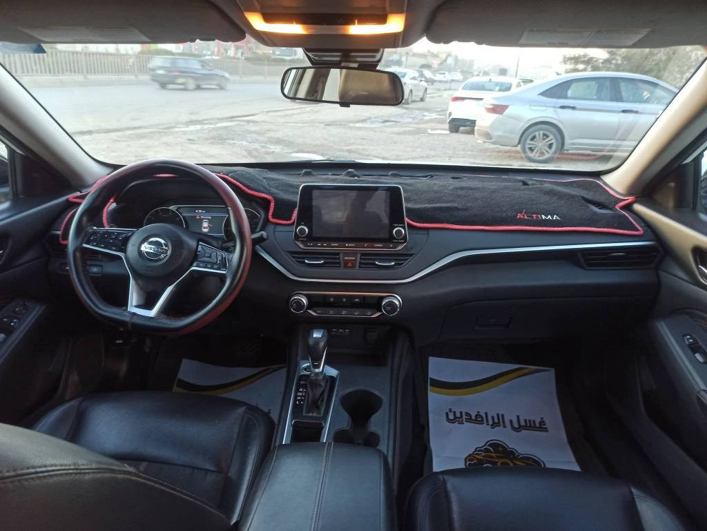 ديل: 2020
الفئة: SR
الممشى: 125 ألف (قابل للزيادة)
المحرك: 2.5
القير: أوتوماتيك
اللون: أبيض صدفي ✨
⚙️ المواصفات:
تشغيل بصمة
شاشة كبيرة
كاميرا خلفية
تحكم كامل بالمقود
كروز كنترول
نظام مانع الانزلاق
جنوط سبورت
مرايا كهرباء
نوافذ كهرباء
تكييف قوي يبرد
السيارة فحص كامل وجاهزة للاستخدام
رقم الشاصي. 1N4BL4CVXLC133484

التواصل *********** موصل, نينوى
