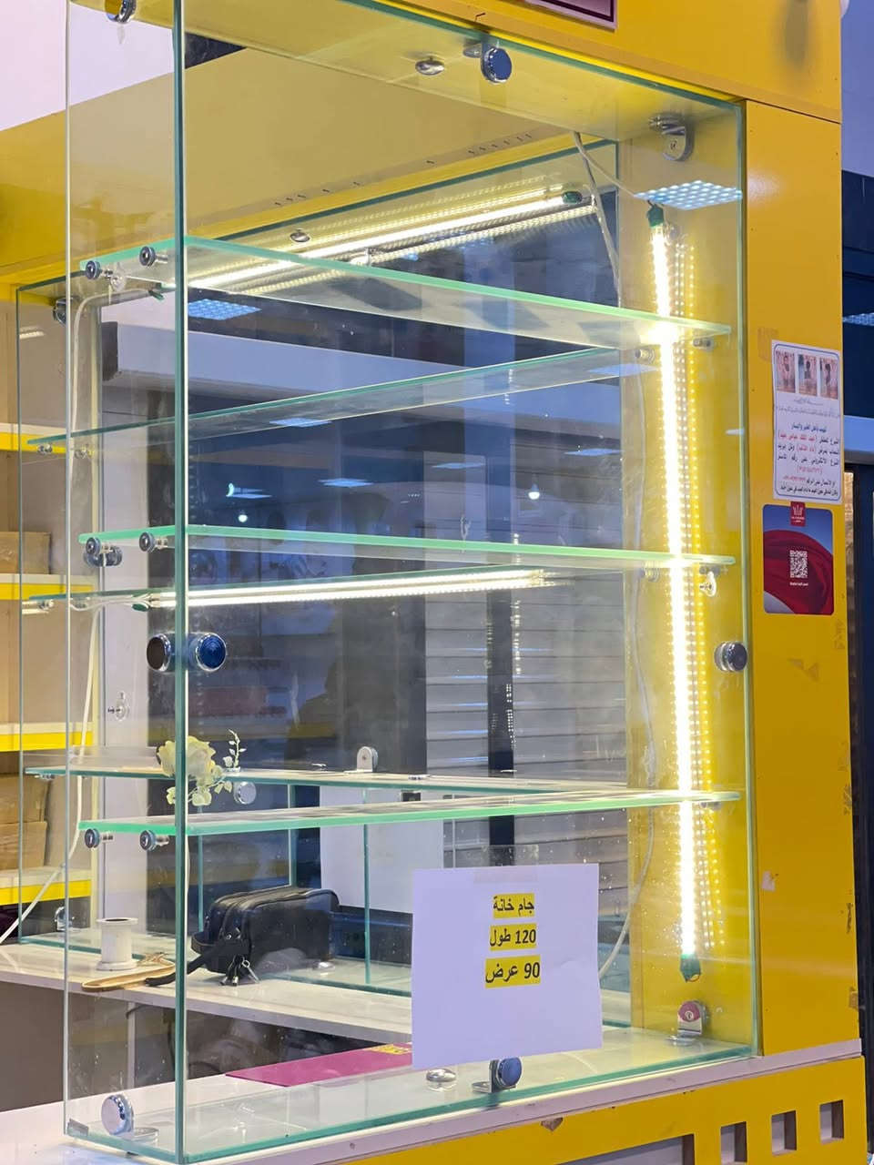 جام خانة
3قطع
1- حجم كبير / 124 طول:150 عرض
2- حجم وسط / 120 طول: 90 عرض
3- حجم وسط / 120 طول : 90 عرض
السعر 800 بيها مجال
هـ***********/***********
