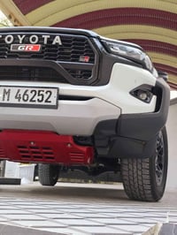 هايلوكس GR • ٢٠٢٥ • ١٢ ألف