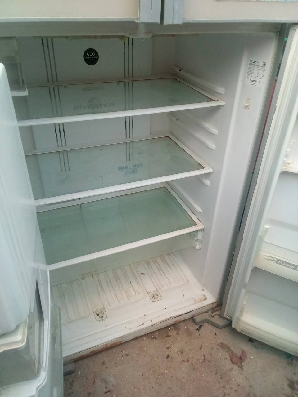 ثلاجه نضيفه مستعمله المطور شغال بس الخريطه عطلانه الطول 180 ولعرض 87 السعر 200


**إذا كنت صاحب هذا الإعلان وتريد حذفه لأي سبب، رجاءا أرسل رسالة إلى الدعم الفني**