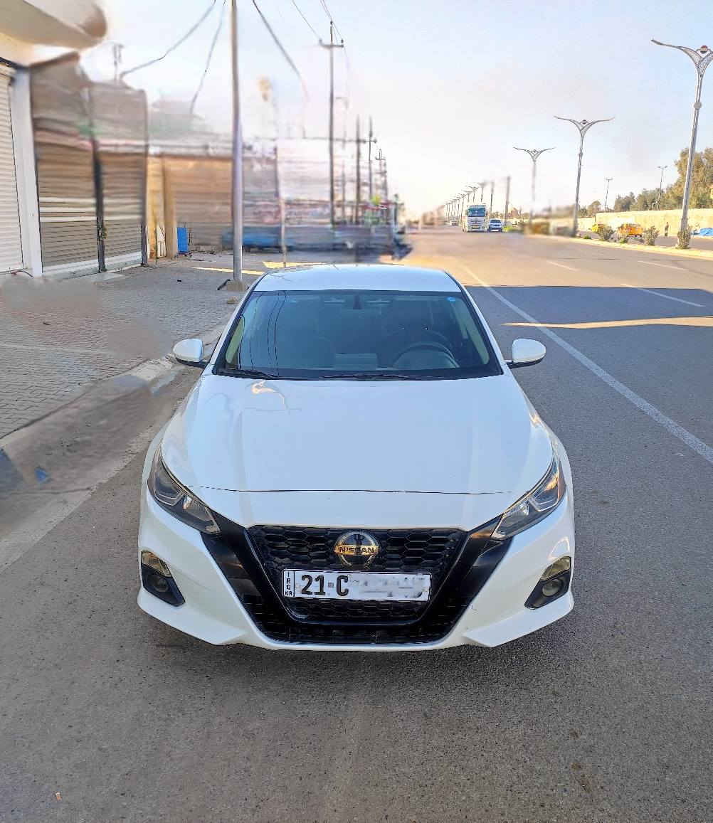 نيسان التيما موديل 2020 وارد كندي S  رقم سنويه كله جديد بطاقه بنزين بي مواصفات تشغيل عن بعد  كاميرا دواره نظام car play كشن كارباي صبغ 6 قطع بدون دواخل بدون شاصي ماشي 77 الف ميل گير محرك شرط ما مفتوح سعر 113 ورقه 📠*********** كورك *********** كركوك, العراق
