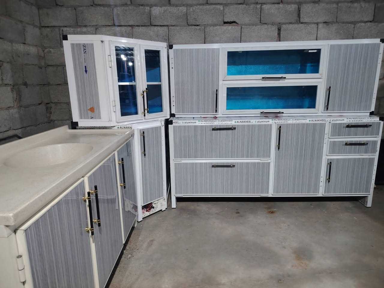 للبيع كاونتر 5 قطع اخو الجديد
العنوان مغربه ب الشيشان الثانيه ب السايدين آخر ستداره التصال *********** مراوس موجود
