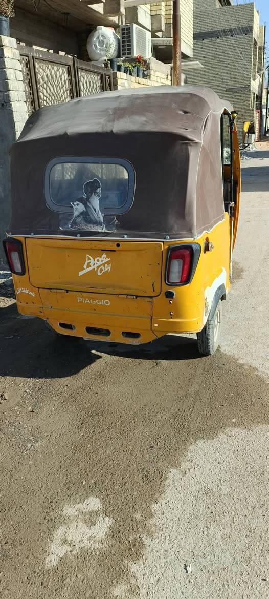 بياجو محور باجاج ٢٠ كامله مكمله كله جديد تايرات كلجات دسكات سلف اوراق كامله شغل واطلع ترايك للبيت للبيع ٢.٥ مكاني الدوره ***********
