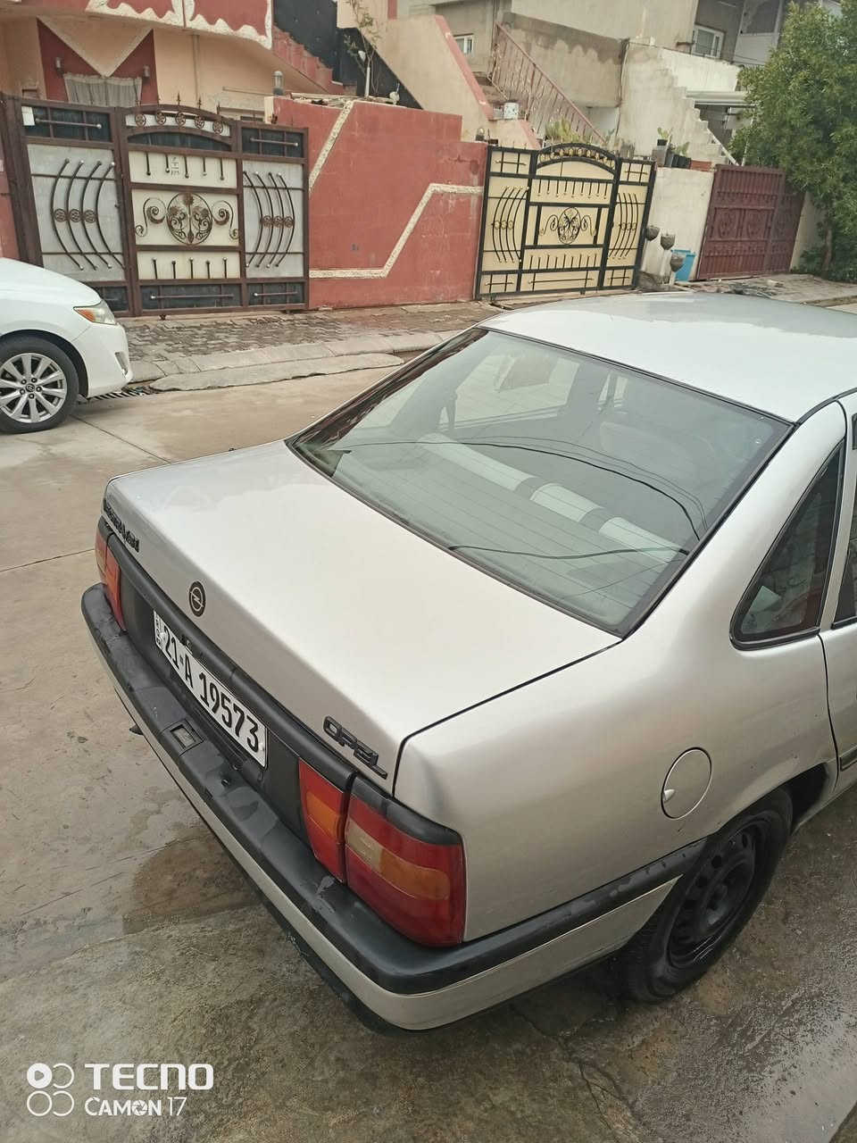 السلام عليكم 
فكترا موديل 1992
محرك18 
اتصل ع رقم ***********
