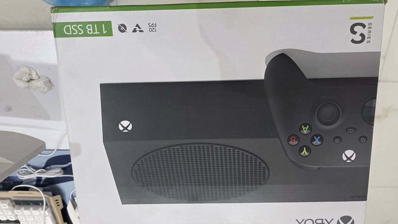للبيع Xbox Series S 1TB
اصدار 2024
سعة 1 تيرابايت
يد تحكم (جوستك) أصلية
الكرتون الأصلي موجود
جميع الكيبلات موجودة
بطارية قابلة للشحن مع الجهاز (وليست بطاريات عادية)
سماعة محيطية للألعاب
اشتراك Game Pass متبقي فيه 80 يوم
مع اشتراك فيفا 2026
الجهاز بحالة ممتازة جداً، استخدام نظيف وخالٍ من المشاكل
يعمل بكفاءة عالية ومناسب لجميع الألعاب الحديثة
المحتويات كاملة وجاهزة للاستخدام مباشرة.
السعر: (600 الف) الموقع: (البصرة)
رقمي ***********
