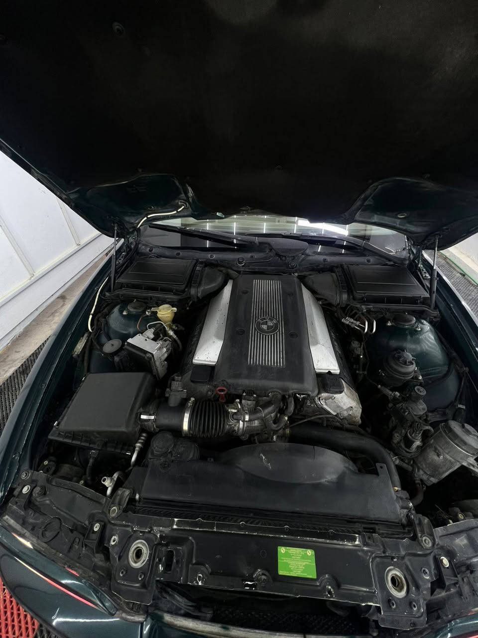 السلام عليكم
بي ام فئه صقر E39
موديل 1996
حجم 535 V8 سياره اصل ثمانيه 
سياره فول للاخير عدا سلايت
حساس خلفي كاميرا خلفيه 
كشنات تدفئه تبريد 
نظام البصمه البلادي 
ستيرن كهرباء
سياره رقمها بغداد 
باسمي حصرين 
حداديه ومكينه وتايرات وويل كاب 
كله جديد بشرط سياره متعوب عليها 
ما عايزه الف ترايك وين ما تحب 
جديده معنى الكلمه 
سعر سياره 125 وبيها مجال للشراي 
رقم واتساب***********
رقم الاتصال ***********
مكان سياره نجف الاشرف
