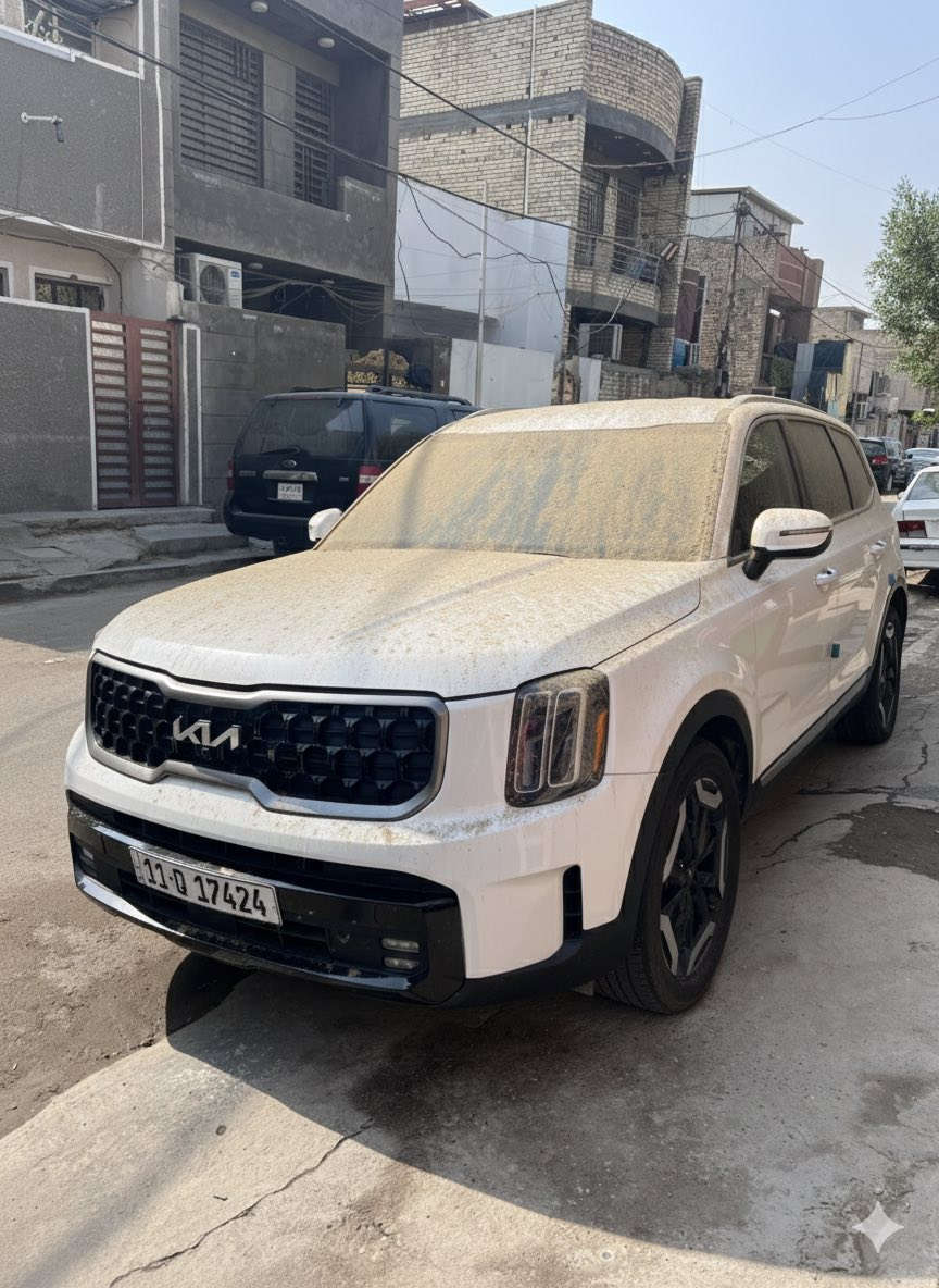 كيا تولرايد  موديل2023 للبيع 
ضربته خفيفه فقط دعاميه وجاملغ صبغ 
شواصي كفاله بدنه كفاله راديترات كفاله 
سعرها ٢٦٠ ورقه 
لون مميز ابيض
كشنات جلد كهرباء تدفئة  
كشنات خلفية منفصلة Vip
سستم سماعات 🔊 هارمن كارد 
كامرتين خلفيه 
شاشة دجتل كبيرة  متصله 
5 وضعيات قيادة 
فور ويل دفع رباعي + تو ويل
حساسات امامي خلفي 
رادارات 360 درجة 
رادار امامي تفاعلي 
نظام تحديد مسار 
نظام نقطة عمياء 
اوتو هولد 
سايد بريك بصمة 
شحن لاسلكي 
نظام ابل كاربلي 
مداخل TEBC
تحكمات ستيرن 
نظام تبريد مناخ منفصل 
تبريد مركزي 3قطع
لايت 4 عدسات اوتو 
نظام محافظة عل طفل مايفتح باب خلفي حال عبور سيارة 
نظام اوامر صوتية 
ويل حجم 20 
محرك 3.8 تنفس طبيعي V6
كير 8 نمر
وبعد بيهة هواي مواصفات 
ماشية ٣٨
حادثها خفيف مكفوله كفاله من التبديل فقط قطعه صبغ وقطعتين كلير امريكا 
رقمها  بغداد باسمي تحويل مباشر
رقمي *********** وتساب 
اتصال *********** بس مسكل اني اتصل
