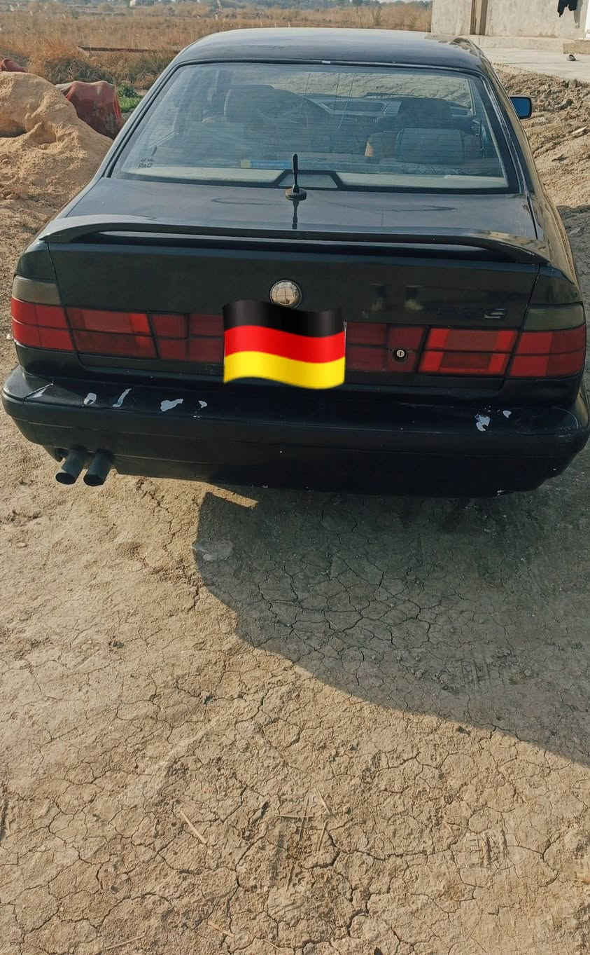 السلام عليكم بي أم للبيع 525تخم تاير جديد باتري جديد كير ومكينه مكفول كهربائيات كلها شغاله تبريد شغال سعر 50وبيها مجال حك الجيه الأستفسار على الرقم ***********
