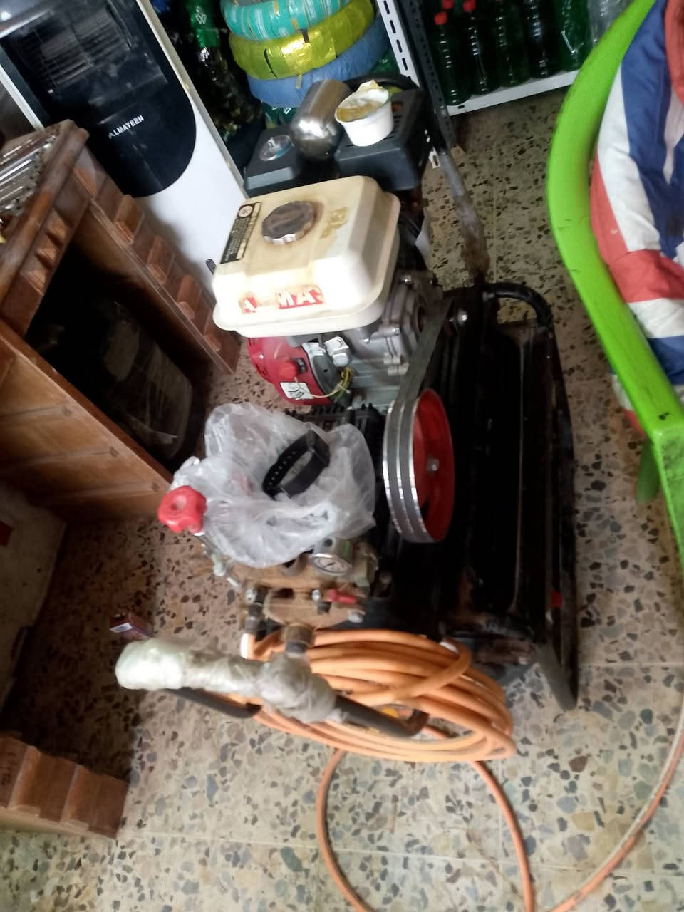 كمبريسر وخنزيرة مال غسل ومولد
للبيع الاستفسار خاص وبخدمتك


**إذا كنت صاحب هذا الإعلان وتريد حذفه لأي سبب، رجاءا أرسل رسالة إلى الدعم الفني**