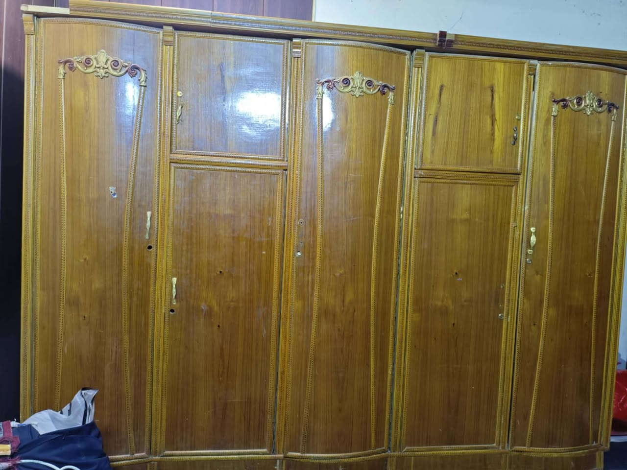 غراض للبيع مكان دوره ابو دشير اكو توصيل شراي وتساب ***********
