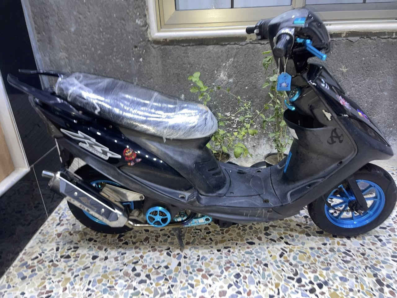 سلام عليكم دراجه ماكس عدله للبيع الدراجه بلاديه بيها تزويدات خارجيه بيها صالنصه صجميه +قبق فلاوين رياضي +وياله رياضي +مازده نفطيه 7 الوان +شيالرياضي +يدات بريك رياضي +سبايدر رياضي +قبق عمبار رياضي المكينه بلاديه مملعوب بيها قبق رقم شاصي قبق جوزه رياضي الدراجه خير من الله نكره سلف متعبك بيها منفيس الغراض البلاديه كلها موجوده سعرها منل نهايه 750 قفل  مكاني بغداد حي الخضراء رقمي *********** موجود واتساب بئي وقت
