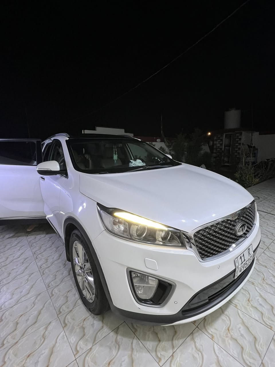 السلام عليكم
سورنتو 2015 خليجي

رقم بغداد بسمي 

فول للخير 1/1

جيتيلان 

بيه رش بابين اثر شخط بدون فتح وبارد بلادي 

ماشيه 135 الف حقيقي 

مكينه 6 ،3500 بلاديه 
السعر 195 

الاستفسار ***********
