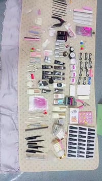 اكريليك • ١٦٠ قطعة • جديد