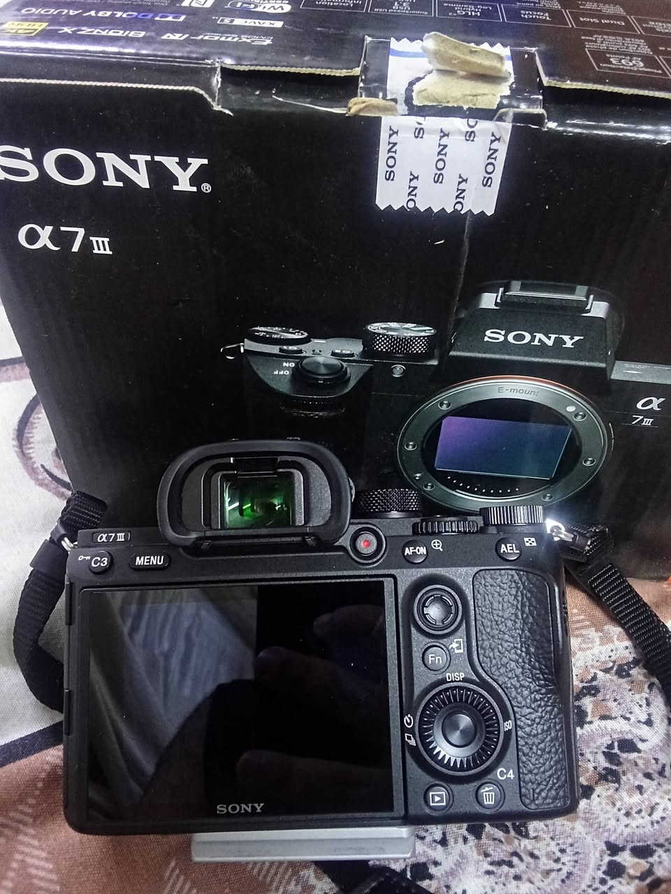 سوني a7iii
بدي فقط كامرة نظيفة الى درجة اكتبلي سعرك 
ع الخاص


**إذا كنت صاحب هذا الإعلان وتريد حذفه لأي سبب، رجاءا أرسل رسالة إلى الدعم الفني**