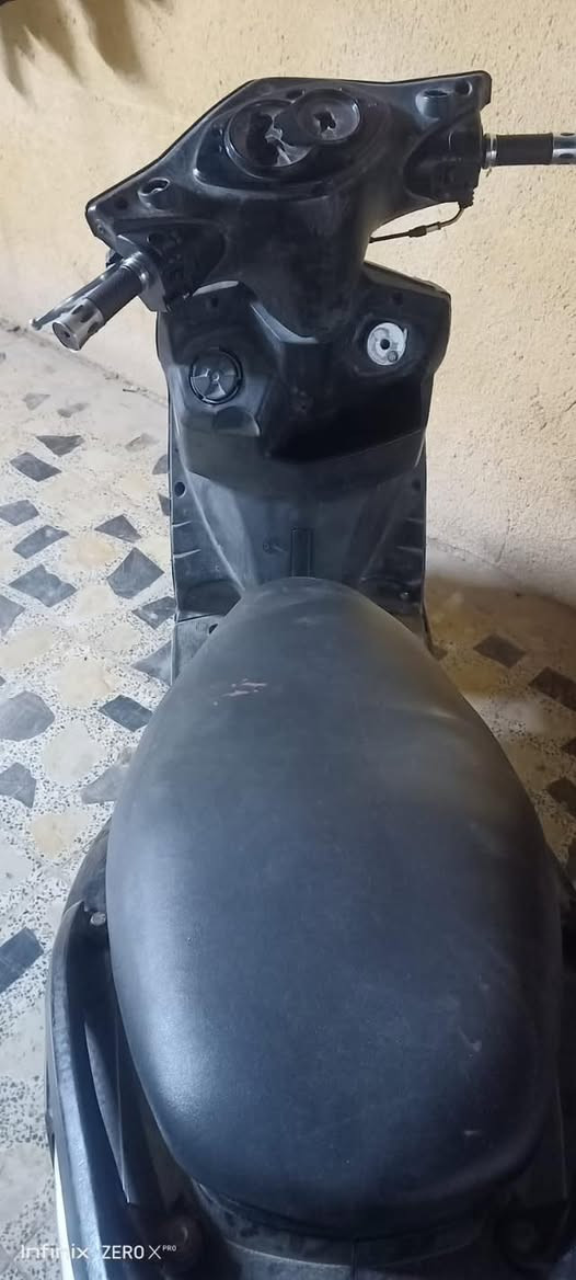 سلام عليكم سكنس البيع افحل كابريتر درجه متروكه بس حلو بلاديه متواجد ع واتساب رقم هاتف ‭٠٧٧٤ ٤٢٢ ٦٦١٤‬
