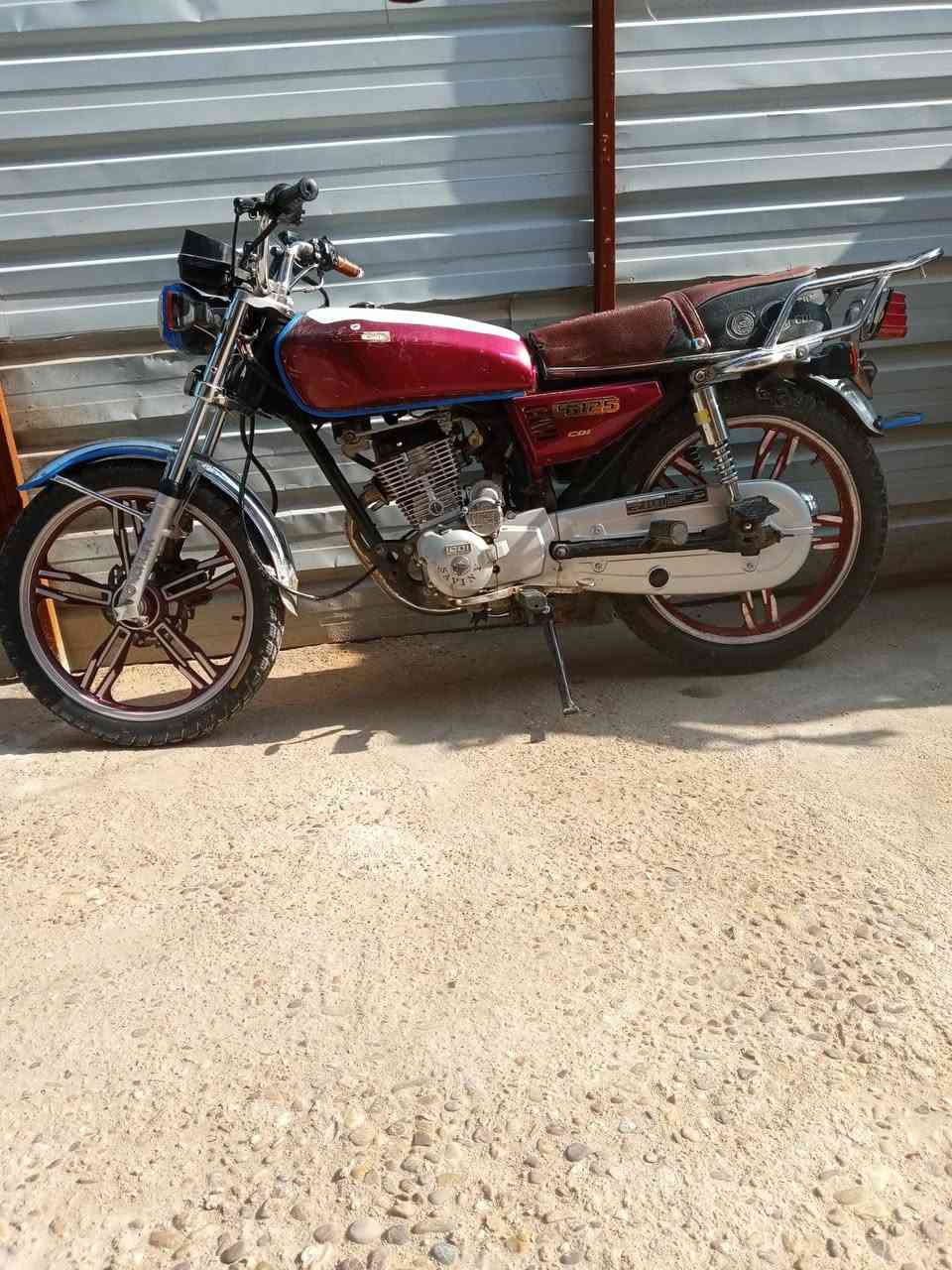 دراجه سيفان للبيع موديل 22 اوراق مكان حله اطفيل سعرها 475اوبيه مجال ***********
