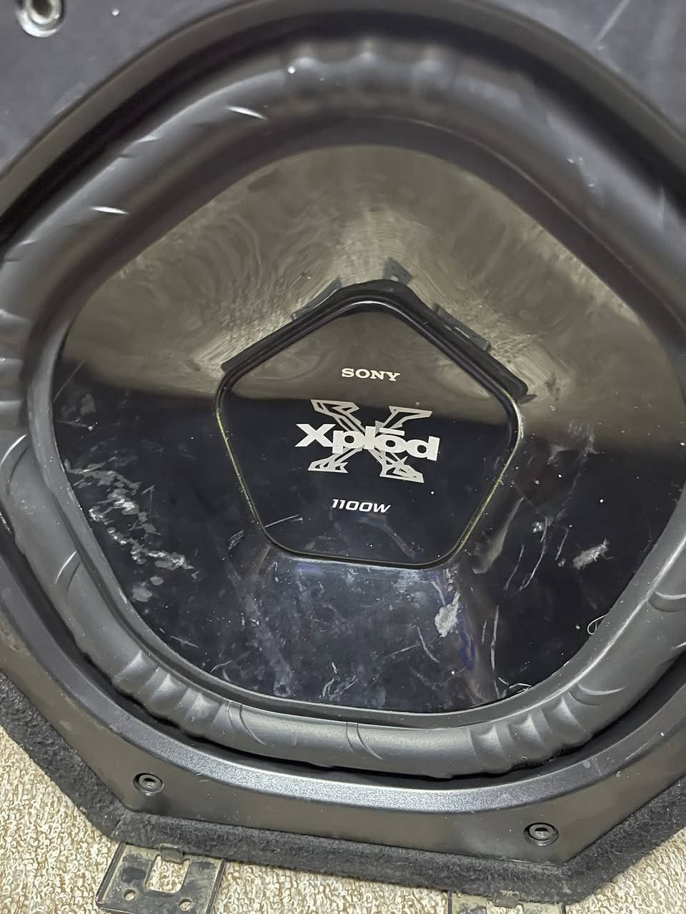 سلام عليكم مره خصت الادمن …..

دمام اكس بلود الاصلي الاصلي 👌

الصوت اله يكسر الجام ❌
السماعه 11000W 🔊
والامبي فاسر 12000W🔊

بلادي وانطي ضمان لاداخل تصليح وع الشد 🦾
مكاني الشعب 
*********** السعر 300 الف
