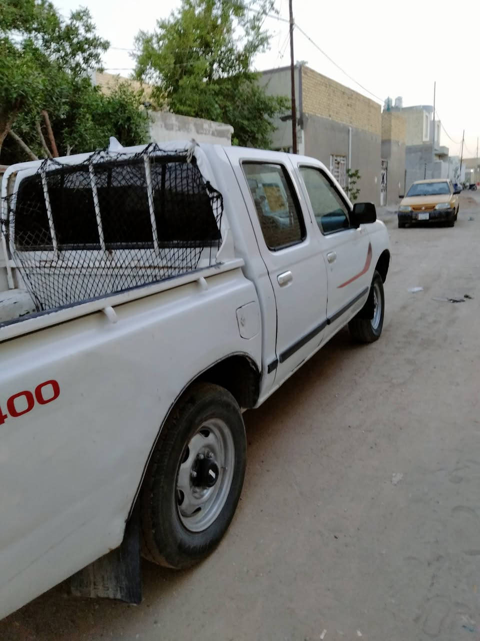 سلام عليكم
مزاد وزارت الداخليه 
نيسان 2003 تخم تاير جديد حداديه جديده ورك جديد 
تبريد شغال عايز بس غاز 
مكينه وكير وكسن جديد 
دوشمه جديده 
خياس مابيها 
شاصي مكفول 
كهربايات شغاله 
سعر 55وبيها مجال 
مكاني نجف الاشرف رقم ***********
