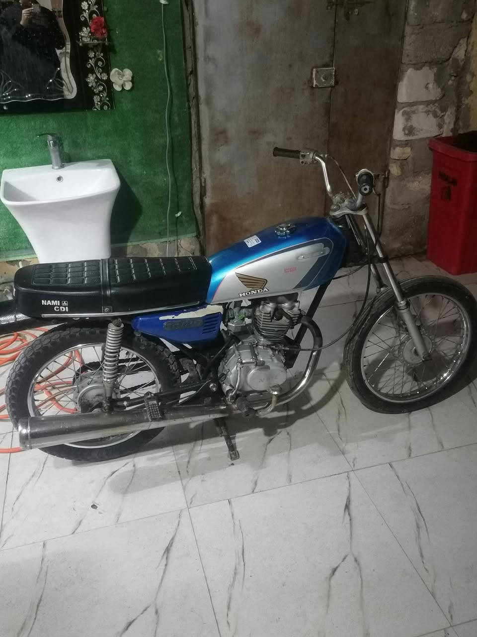 سلام عليكم دراجه البيع يراني نامه
دوات دوات دوات محتاج وريد ابيع سعر (375)بيها مجال قليل رقم (***********)
