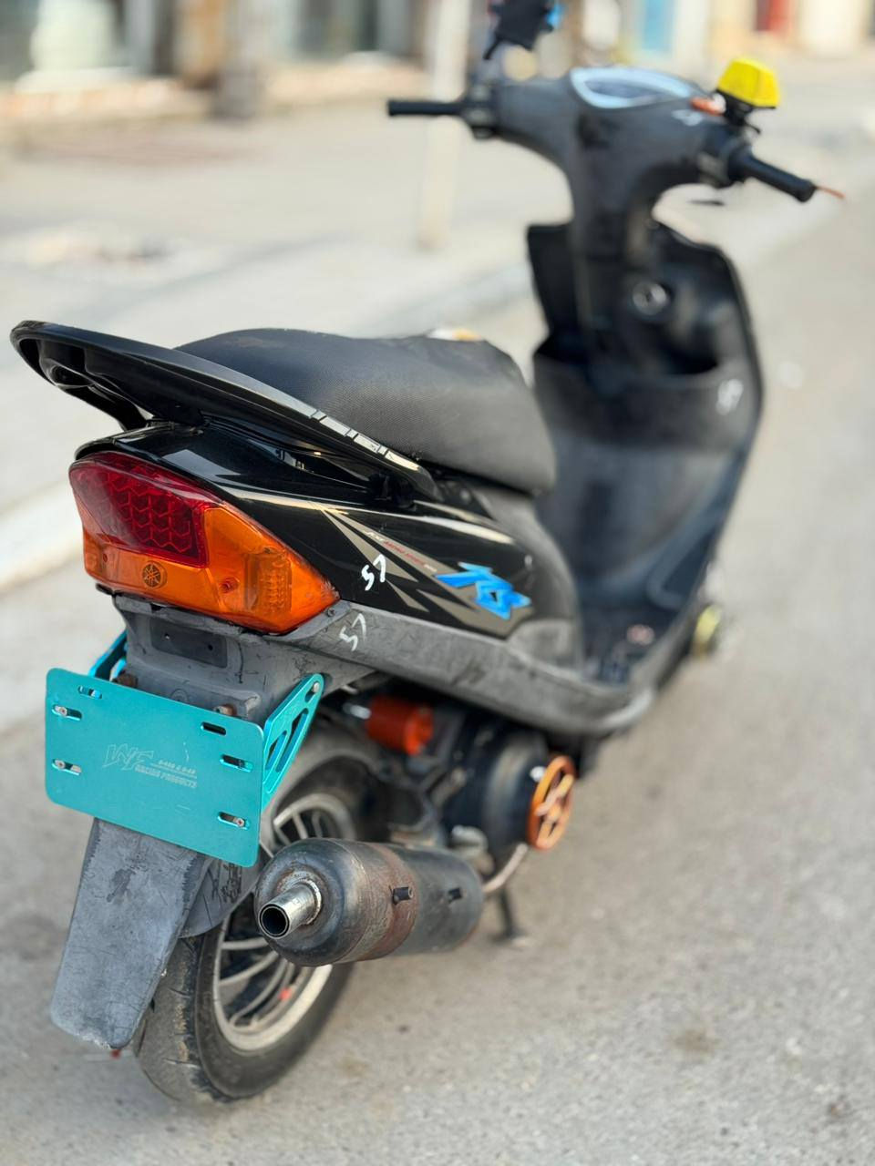 السلام عليكم شباب دراجه للبيع الدراجه كامله ما نقصها شي ابد دراجه 55 بلاد ما ملعوب بيها علا حطتها بيها تزويد هواي شيال دبلات إماميه دبل خلفي صالنصه صجميه صطاب قيق فلاوين قاعده رقم قطره اكسل اصابع قيق عنبار كلجات قبق كلجات شوته اربع ولفات كابريته سكنس سبايدر اربعه ولف وبيها ويلات بيها مشيف وبيها تكسي وستاند موبايلا السعر950المكان قرنه***********
