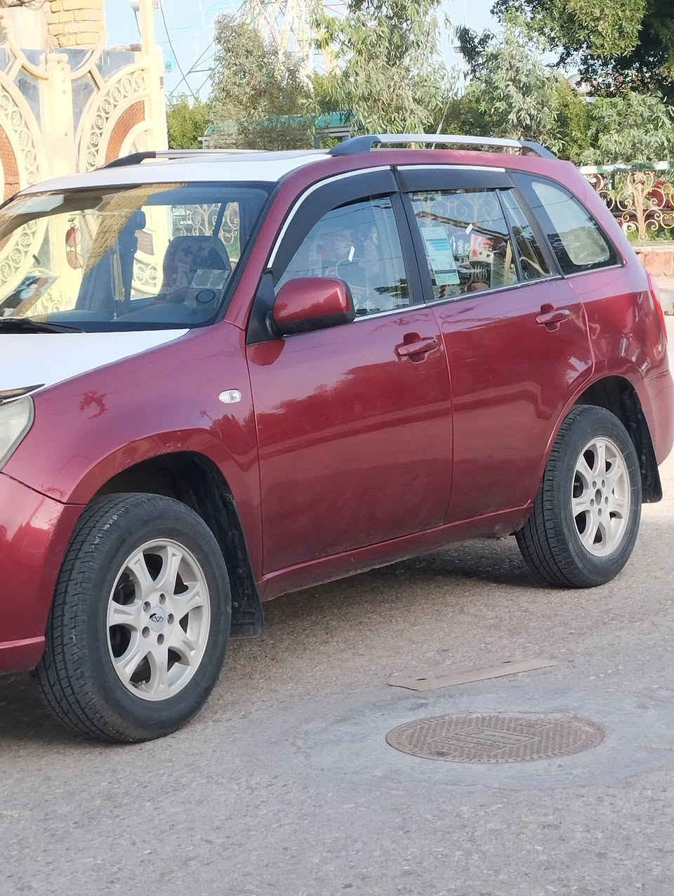 تيكو 2014 مقفولة من الضربة 
بيه خياسات قليلة وجراد 
في البنيد 
سعرها 65 ورقة 
وبيه مجال 
العنوان / الكوت ***********
