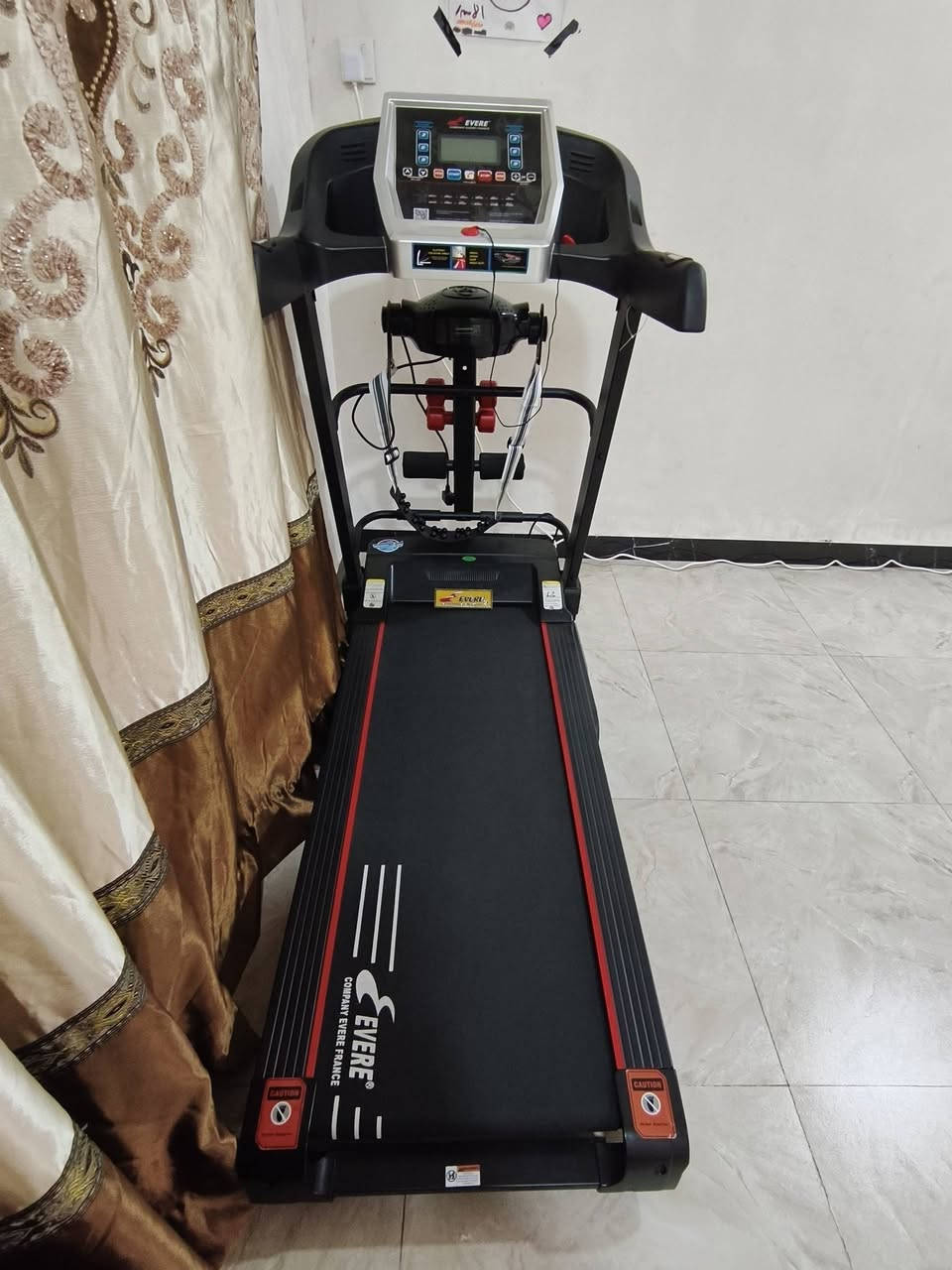 جهاز جري للبيع جديد واريد انتقل من البيت ماعندي مكان السعر 500 وبي مجال


**إذا كنت صاحب هذا الإعلان وتريد حذفه لأي سبب، رجاءا أرسل رسالة إلى الدعم الفني**