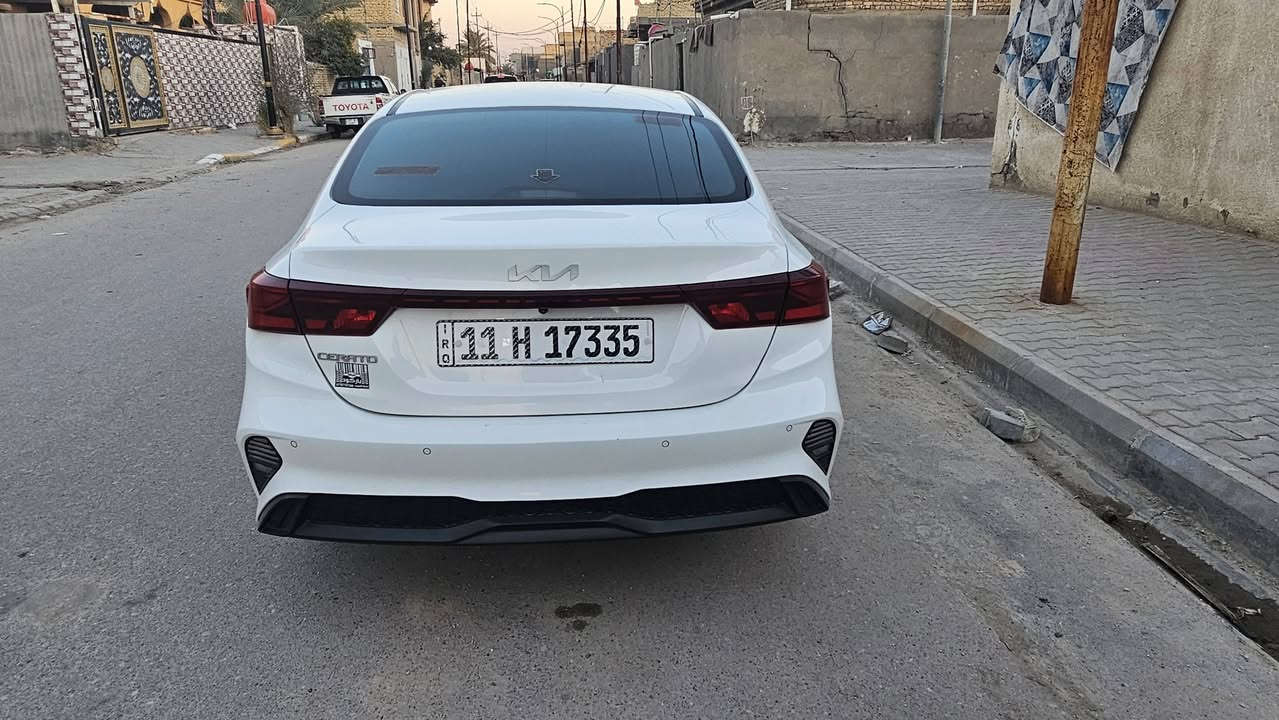 سلام عليكم 
سيارة سيراتو ٢٠٢٢ مكفولة للبيع 
محرك ١٦٠٠ ماشية ٨٠ فول موصفات
هزة جديدة بسمي السيارة 
متواجد اتصال ***********
