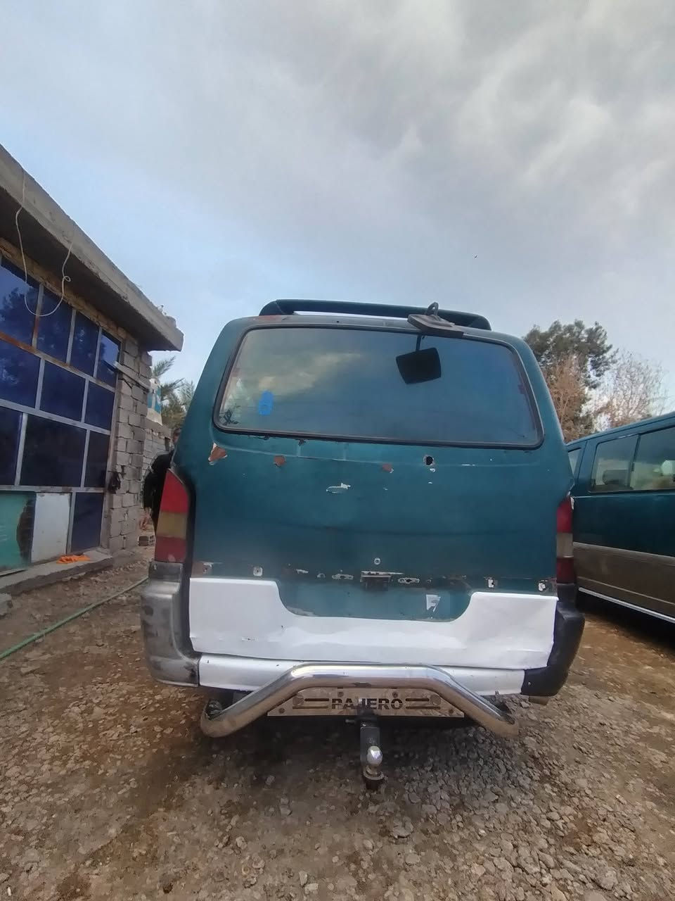 سلام عليكم ستانه 13 للبيع موديل 96 مكينه بيه خيط بخار كير جديد تخم تايره مصفر هيئه وغرامات سنويه ساقطه ٢٠١٩ مكان طويرج خاص ما مفتوح مو شراي لايتصل
سعر ٥٠ بيه مجال قليل
***********
***********
