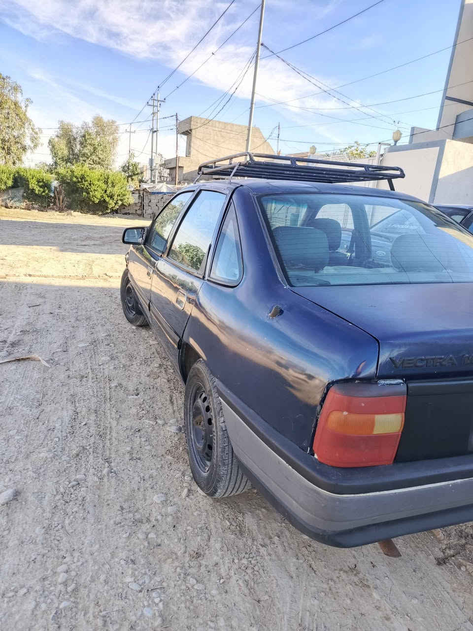 اوبل فكترا موديل 91 حجم 16 دفتر بانزين بيه لا صرف ولا بخار شرط التحويل محرك كير شرط سنويه إلى 28 مشروع وطني 
السعر 35 وبيها مجال 
مكان السياره كركوك حي العسكري 
للاستفسار *********** كركوك, العراق
