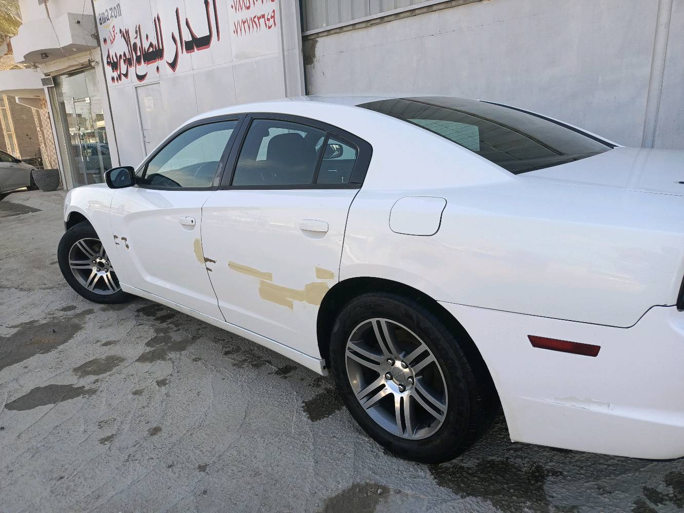 سلام عليكم دوج شارجر البيع او مراوس السعر 150 سياره مكفوله من قطره صبغ بس ماعده الشخطه البيهه ***********