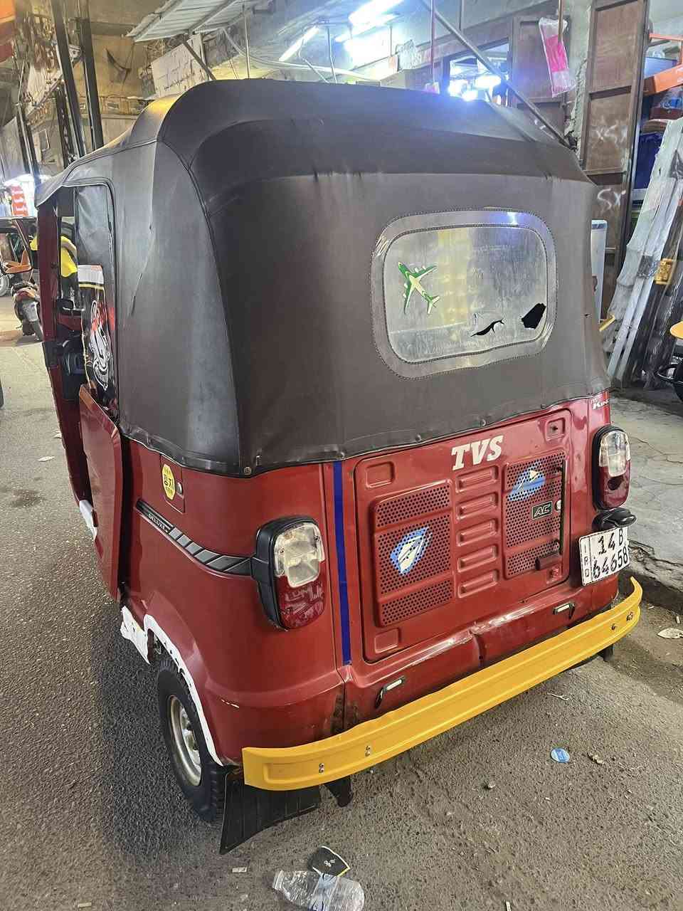 السلام عليكم تكتك مديل 2018 التكتك حلوه ونضيفه رقم وسنويه جديدة البصرة الجمهورية السعر 5 مليون و300 وبيها مجال 

للتواصل/ ***********
