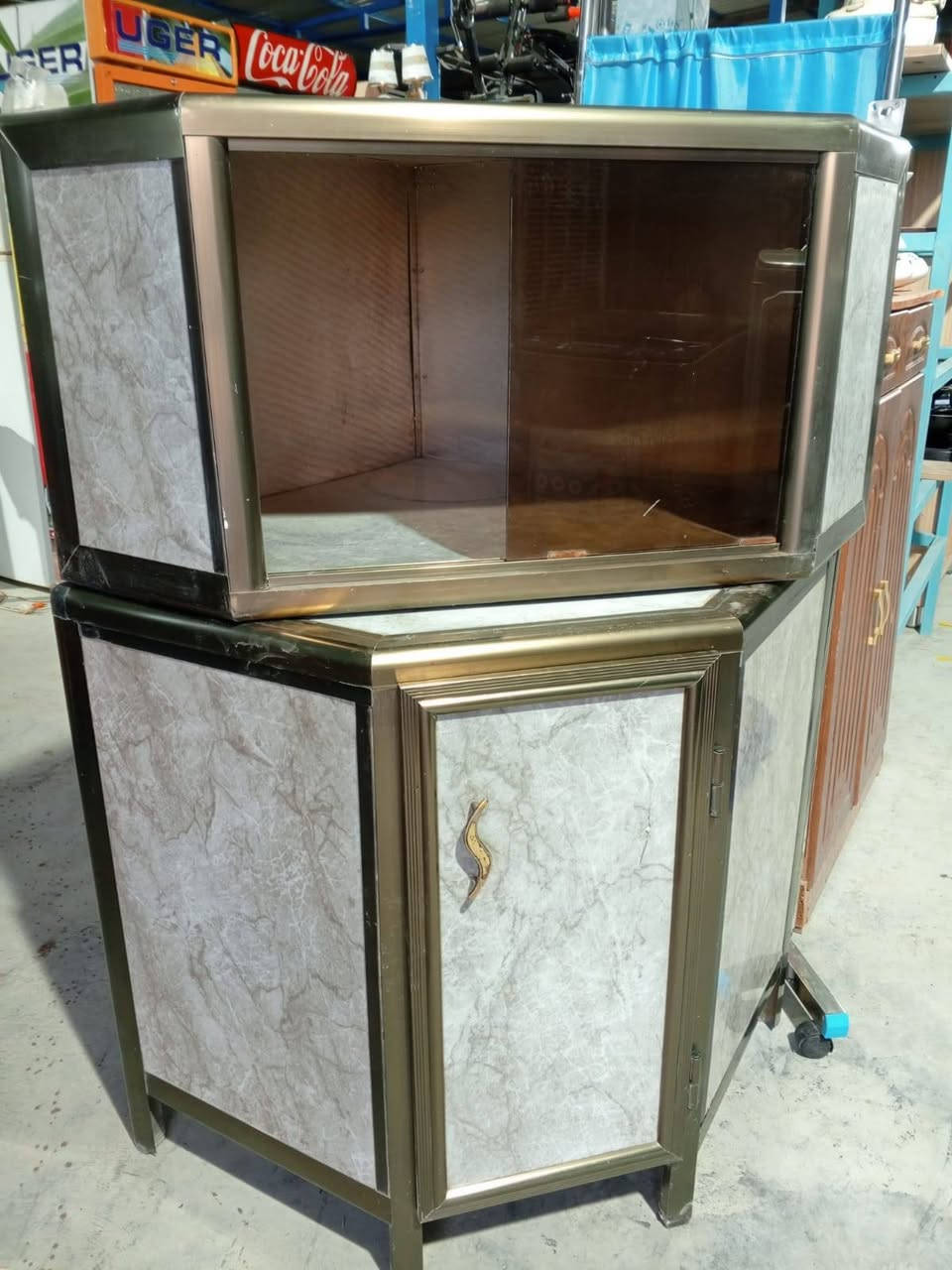 غراض للبيع


**إذا كنت صاحب هذا الإعلان وتريد حذفه لأي سبب، رجاءا أرسل رسالة إلى الدعم الفني**