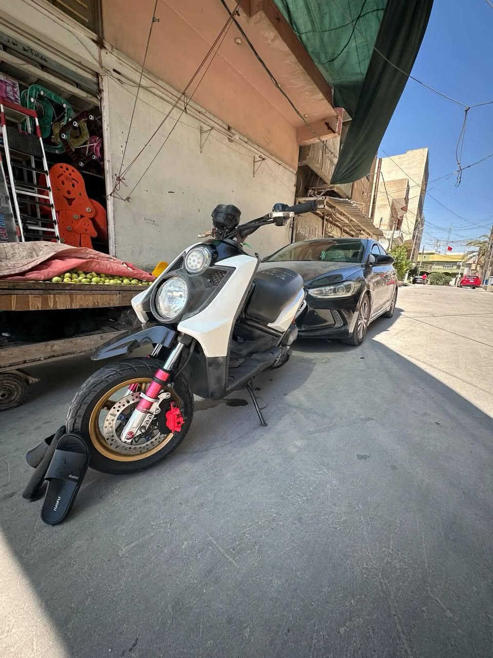 سلام عليكم سكنس جبلي موديل٢٠١٤ دراجه صار ١٠ ايام نازله من رمبه بيهه تزويد مناك جاي دراجه فول ناشفه عل اخر حبايه شلعه معدل فول يدات وصدر امامي مرتبه اوراق كامله منفيس هم نضيفه بمعنى كلمه سعر١٧٥٠ بيه مجال مكان ديالى بعقوبه فلكه امين خاص وهذا رقمي ***********
