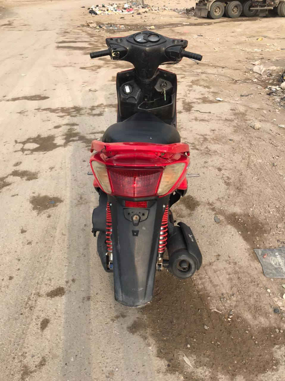 السلام عليكم شباب دراجه سكنس فحل نوزل ياباني دراجه مكفوله كلهه شغاله ما بيه اي نقص مكينه مكفوله دراجه بلاديه بس كفراته شوفت عينك مشخطه شويه ((جيب فيتر وتعال افحص مكينه ما مفتوحه))
سعر 500وبيه مجال💸
مكاني بغداد العبيدي 
مكلف بل نشر 
رقم ***********
