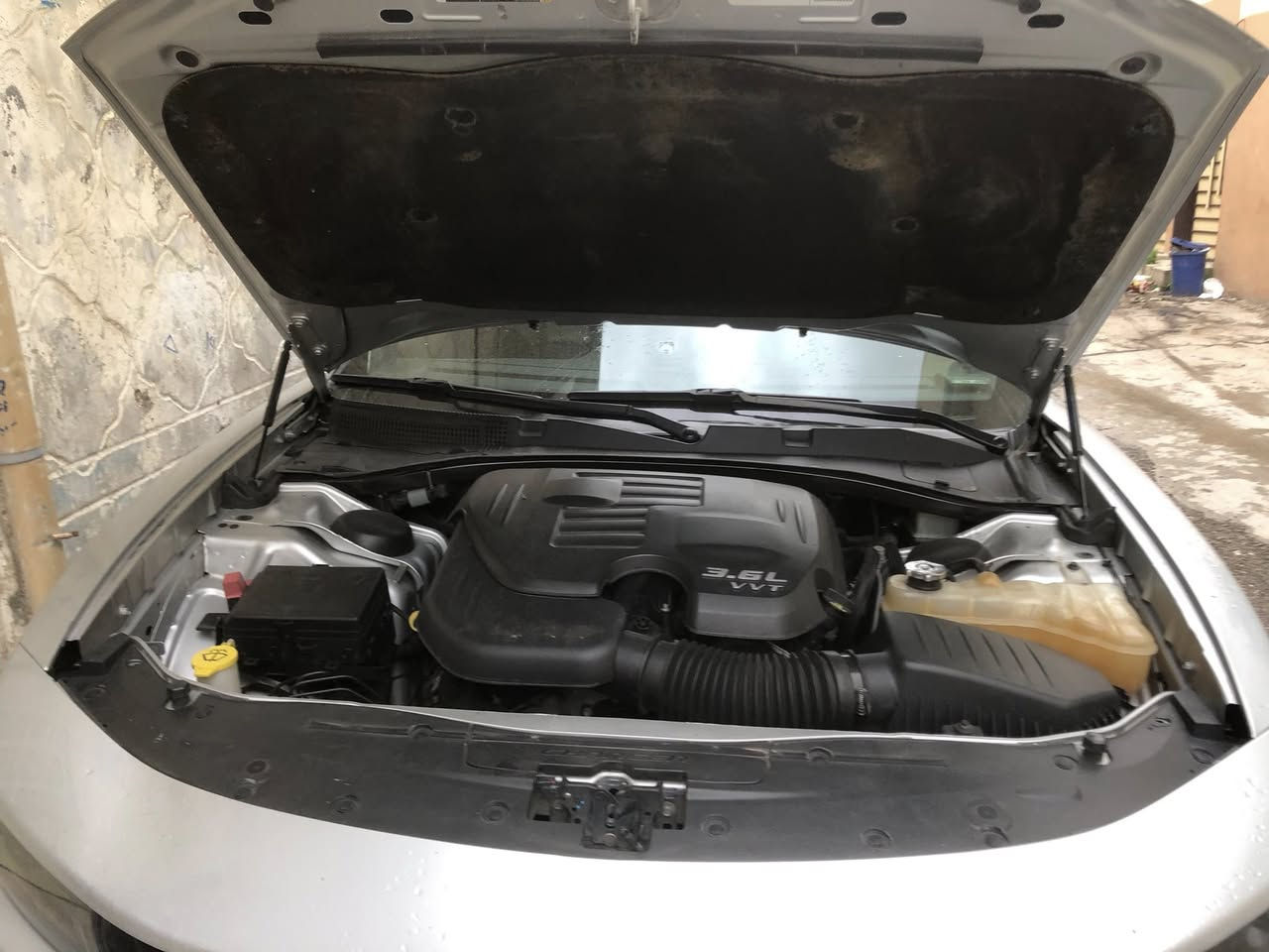 سلام عليكم سيارة جارجر
للبيع 2022 فول موصفات sxt
سيارة كلين نضيفه حيل
ماشية 160m
موصل
رقم الهاتف ***********
