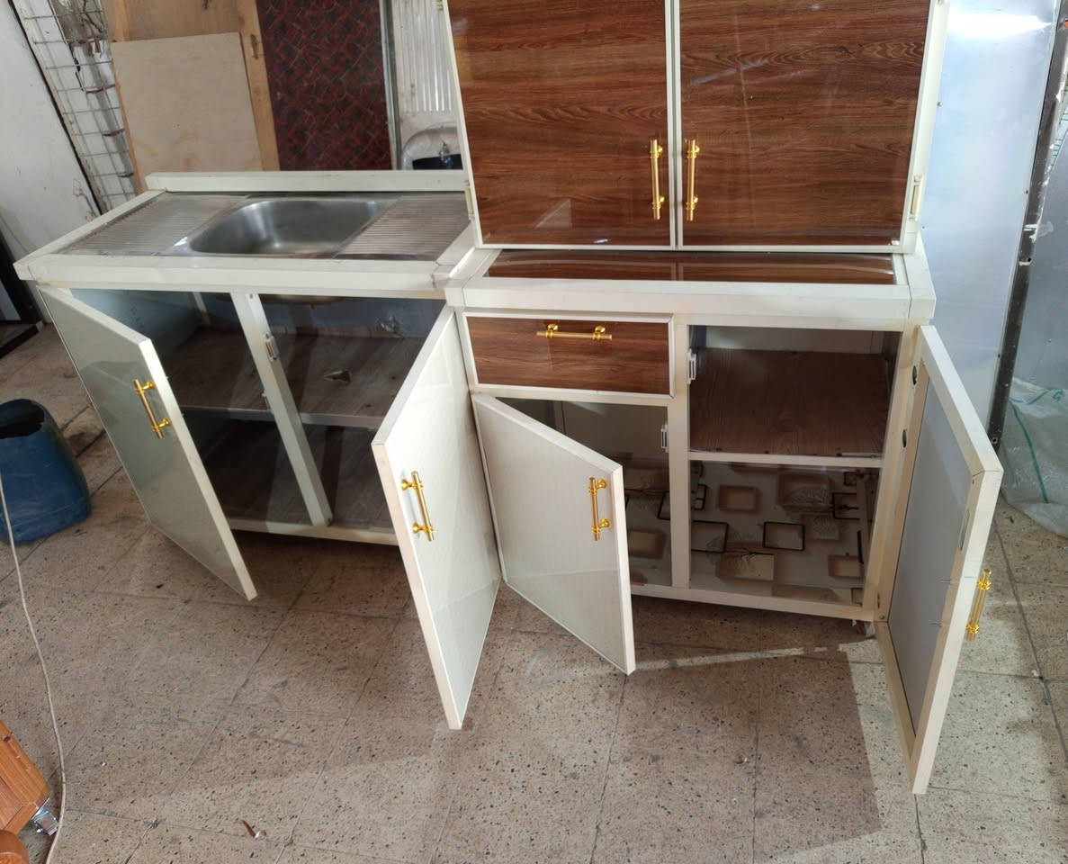 مستعد لشراء الكاونترات .
كاونتر المنيوم 3 قطع شغل ثقيل السعر 160 الف .الارضي قياس متر والملحق متر والسنك 110 سم .العنوان قادسيه 2 قرب جامع ذياب العراقي .
***********
***********
متوفر واتساب وخدمة توصيل
