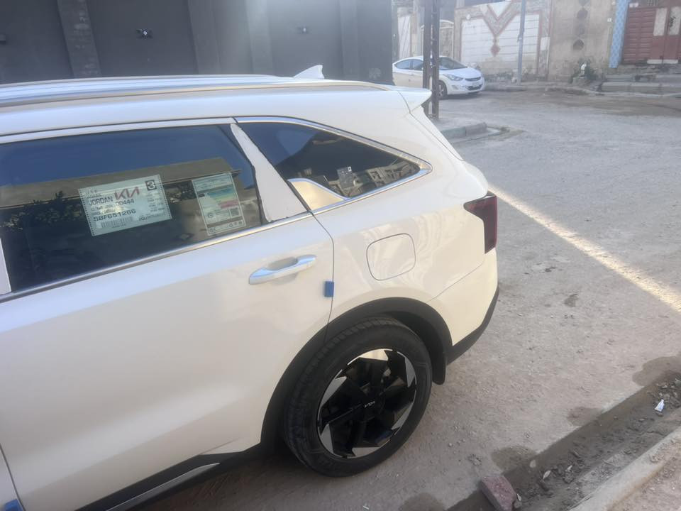 سورنتو ٢٠٢٤
6 سلندر كير ماوس 

شاحن لاسلكي 

كراسي كهرباء 

تبريد بيانو مناخين ( ۳ قطع )

جام اوتو ( ينزل و يصعد بالريمود ) 

تشغيل عن بعد 

بردات أبواب خلفية 

عدادات شاشة 

حساسات امامي خلفي 

مساعد نزول منحدرات 

كأمره دواره 

حساسات مطر 

اربع حساسات اطارات 

حساسات مساعد الاصطفاف امامي خلفي 

عدة الشركة  موجودة و غير مستخدمة 

منافذ شحن تايب سي 

ماشية ٥١ الف 

رقم مثنى 

كفالة عدى رصعتين زغار جدا 

السعر 305 وبيها مجال

***********
