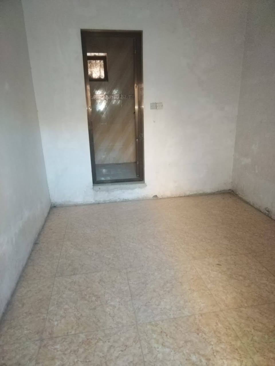 بيت للبيع في حي الجهاد حي الاساتذه
مساحة البيت 150متر
طابقين
الطابق الاول يحتوي على استقبال ومطبخ وغرفه وصحيات
الطابق الثاني
يحتوي على غرفتين
للاستفسار اكثر
***********
