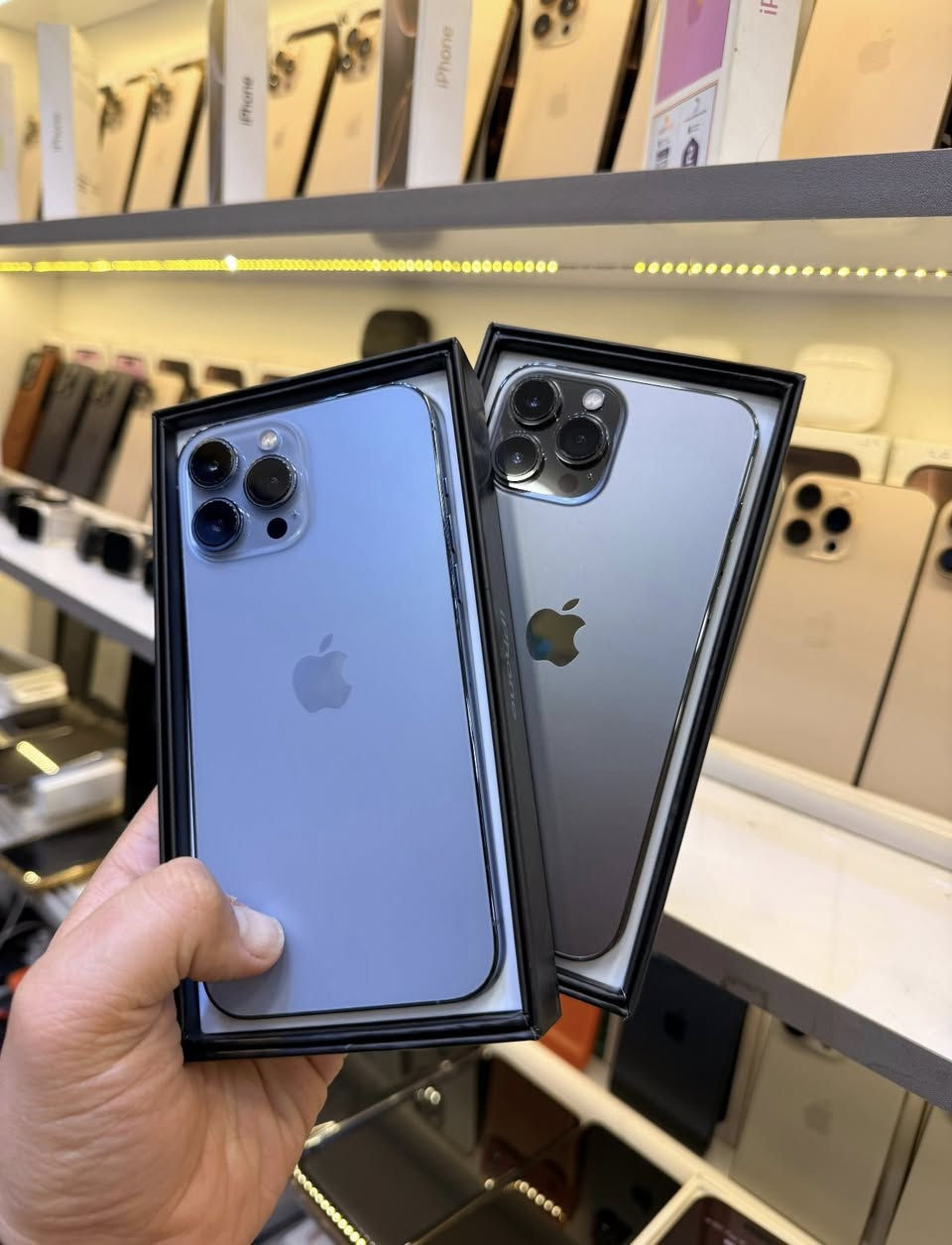 (( سنتر الرقيم للهواتف النقالة ))
ايفون 13 برو ماكس 256 
بطارية من 83ل85 مكفول وبلادي 
جميع ملحقاتة اصلية كاملة للبيع او مراوس مكاني النجف للاستفسار تفضل خاص


**إذا كنت صاحب هذا الإعلان وتريد حذفه لأي سبب، رجاءا أرسل رسالة إلى الدعم الفني**