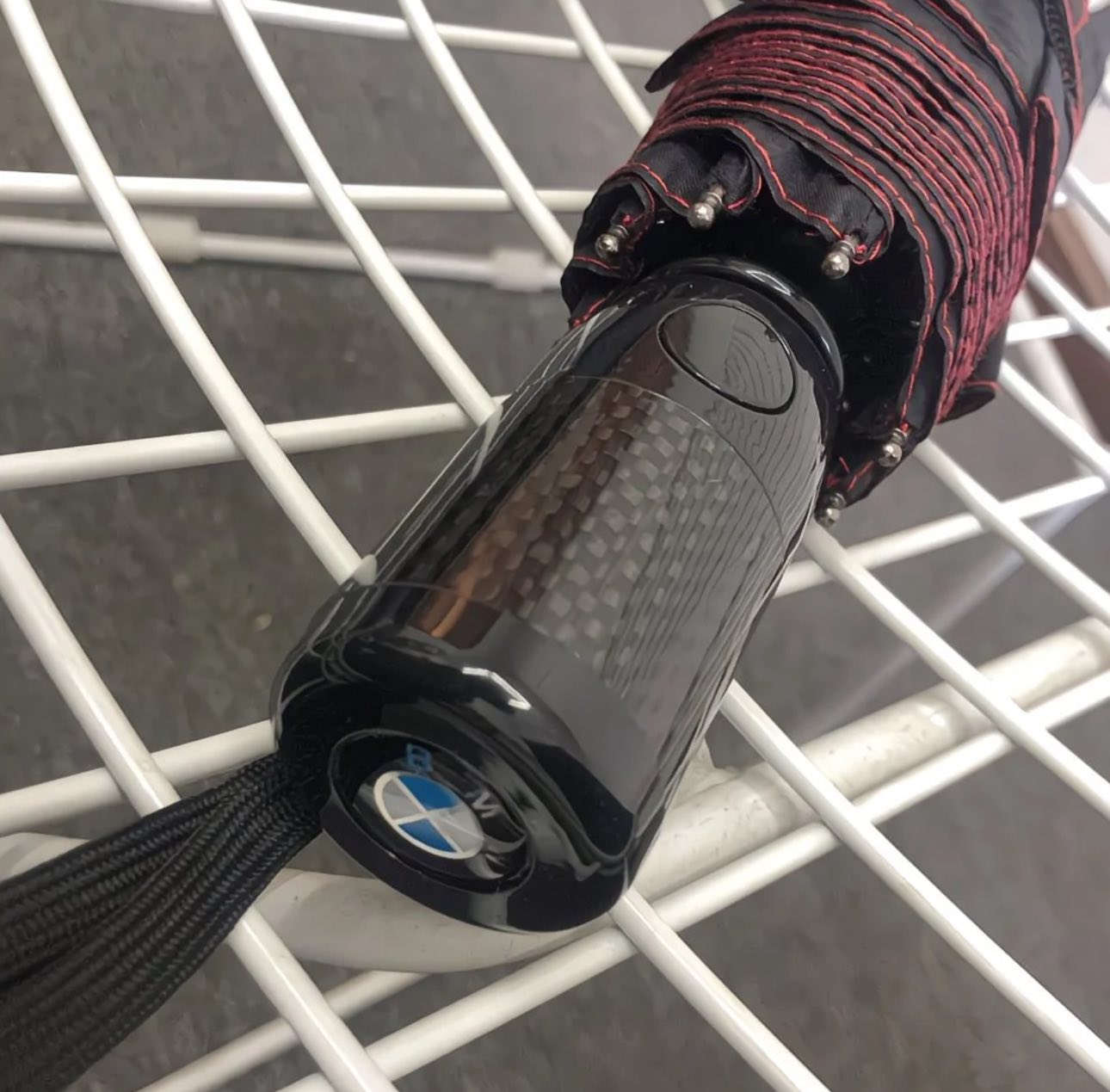 شمسية بي ام وكالة كاربون فايبر
يتوفر توصيل ***********
