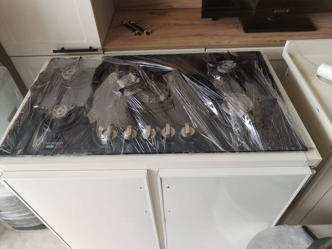 اللهم صل على محمد وال محمد تم وصول حاويَة ثانيه جميع أثاث المنزلي الجديد والمستخدم متوفر في مجمع أم البنين ع العنوان واسط نعمانيه شارع جعفر الطيار مقابل معرض أبو نور للسيراميك اي استفسار مراسلة الصفحة او الاتصال على *********** /***********
