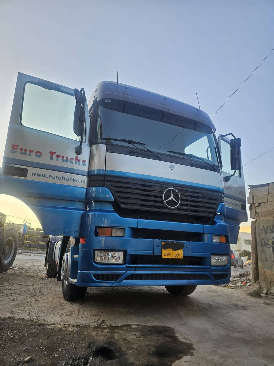 يا الله للبيع اكتروز ميكا سبيس تك موديل 2002
سياره جاهزه للعمل سنويه صاقطه عربانه موجوده موديل 2002 تحويل ثاني يوم سياره موجوده بغداد الرقم ***********
