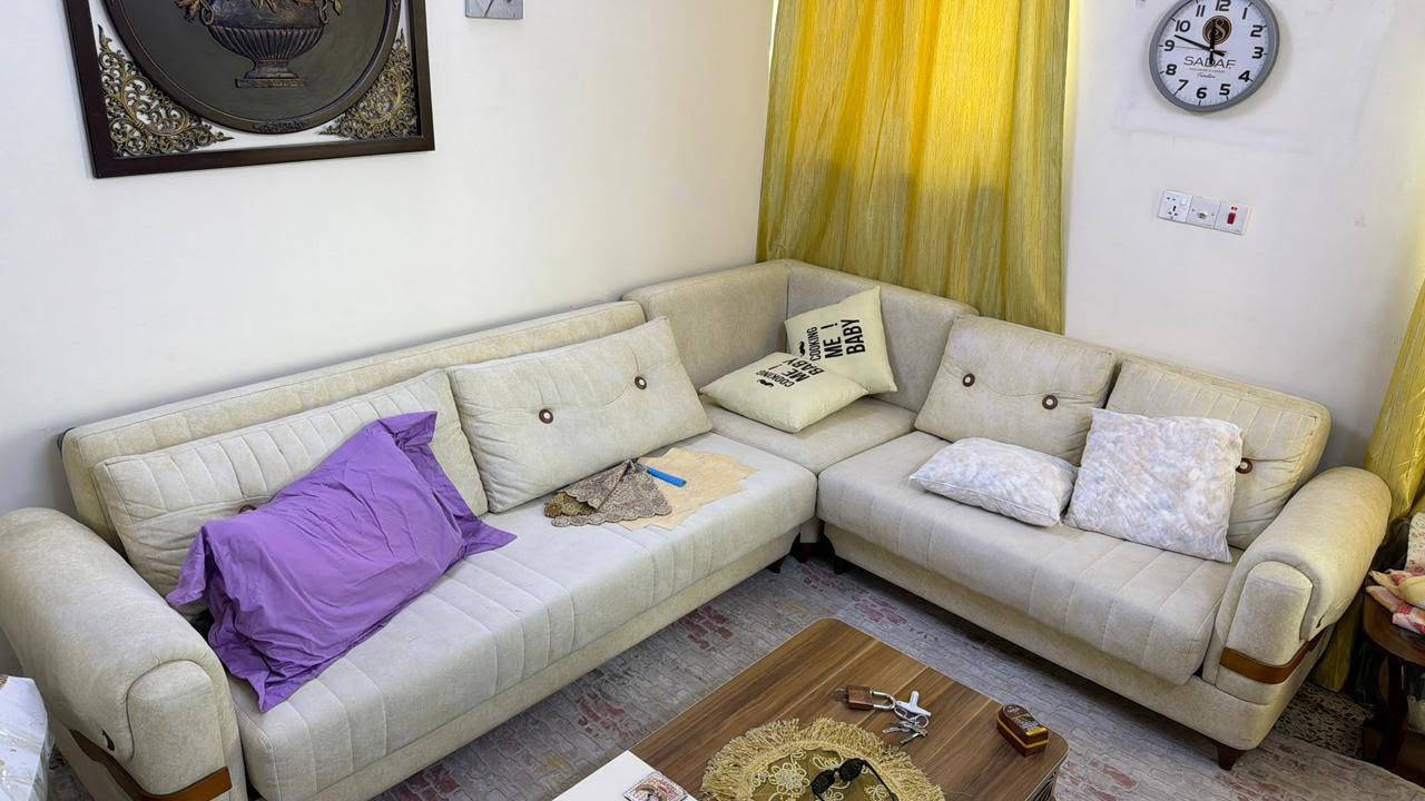 سلام عليكم اغراض بيت نظيفه جدا المكان مدينة الصدر اي استفسار خاص او اتصال ***********

