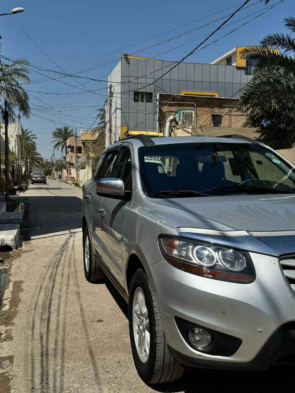 السلام عليكم سياره سنتافي موديل 2011  وارد امريكي مكينه كير مكفولات ضررها جاملغ امامي  سعرها 130وبيها مجال مكانها ديالى بعقوبة حي المعلمين  ***********
