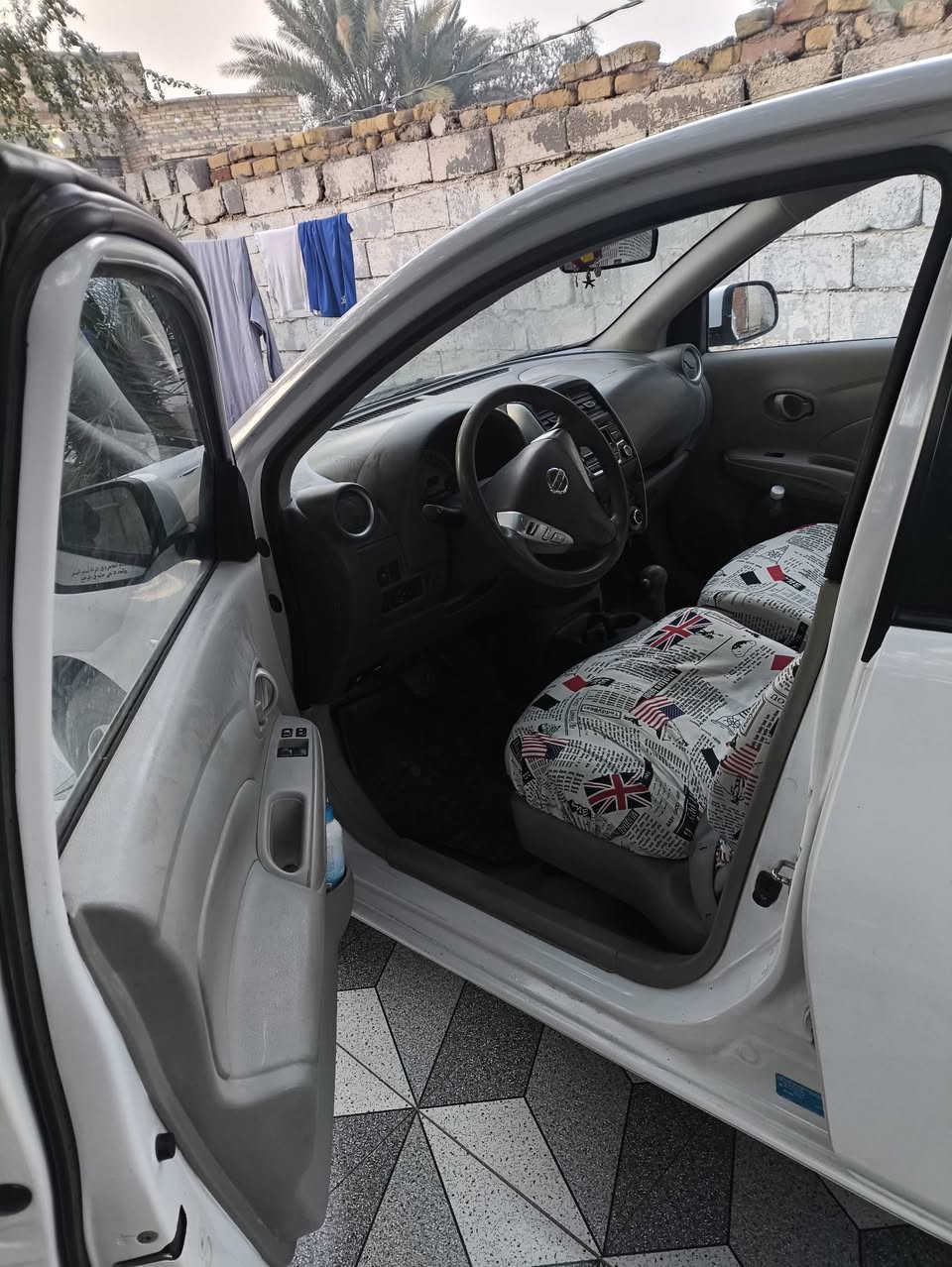 نيسان صني هندي المرغوب موديل 23 معوقين قادسيه رقم دولي ستوني مرقم معوقين بيها تبديل قبق الجنطه فقط والباقي مكفول بيع مستعجل لغرض البناء سعر 110 ت***********##***********
