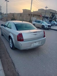 كرايسلر ٣٠٠ • محرك جديد • حادث