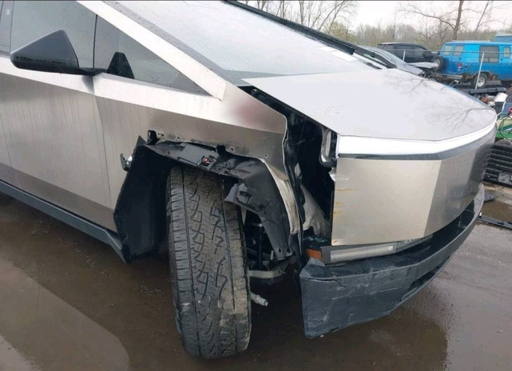 ⚡️ 2025 Tesla Cybertruck
النسخة الكبيرة والفخمة وصلت 🔥
تصميم مستقبلي يخطف النظر مع قوة وعزم جبار 🚀

✅ شاشة عملاقة حديثة
✅ دفع رباعي AWD
✅ تسارع نار وثبات عالي
✅ مدى كهربائي ممتاز
✅ كامرات 360 وأنظمة أمان متطورة
✅ داخلية فخمة وتقنيات ذكية بالكامل

💰 البيع المباشر: 370 ورقة
📍 للحجز والاستفسار: ***********
