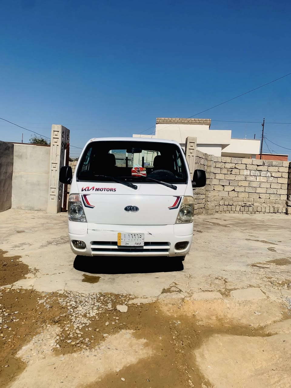 سلام عليكم كيا للبيع موديل 2012 محرك 2700 مسجل كركوك الماني شرط التحويل محرك كير اكسن شرط شاصي شرط كهربائيات تبريد تدفئه شغاله سياره جاهزه ما بيه اي نقص المكان شرقاط رقم الهاتف لاستفسار  *********** اعتذر عن الاقصاد والوعده السعر 95 بيه مجال حك جيه
